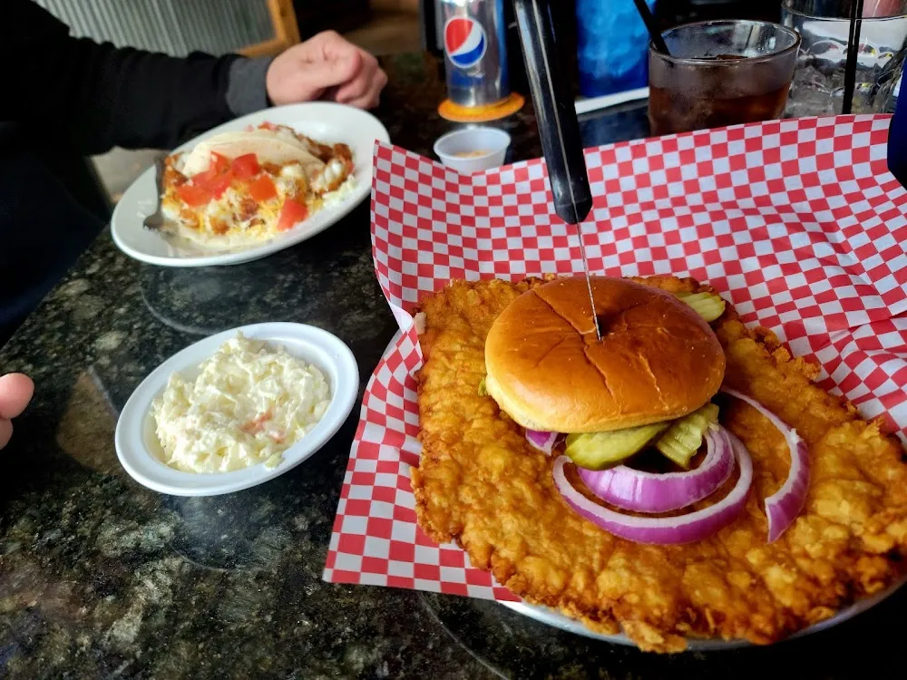 Foxy's Grilled or Breaded Tenderloin